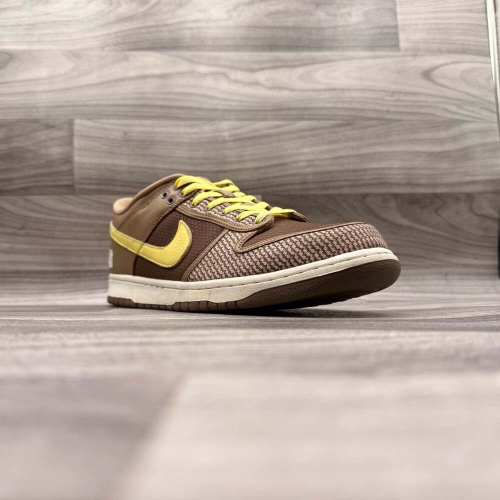 Nike x Undefeated Dunk Low SP Canteen Lemon Frost DH3061-200